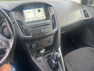 Ford Focus - 12