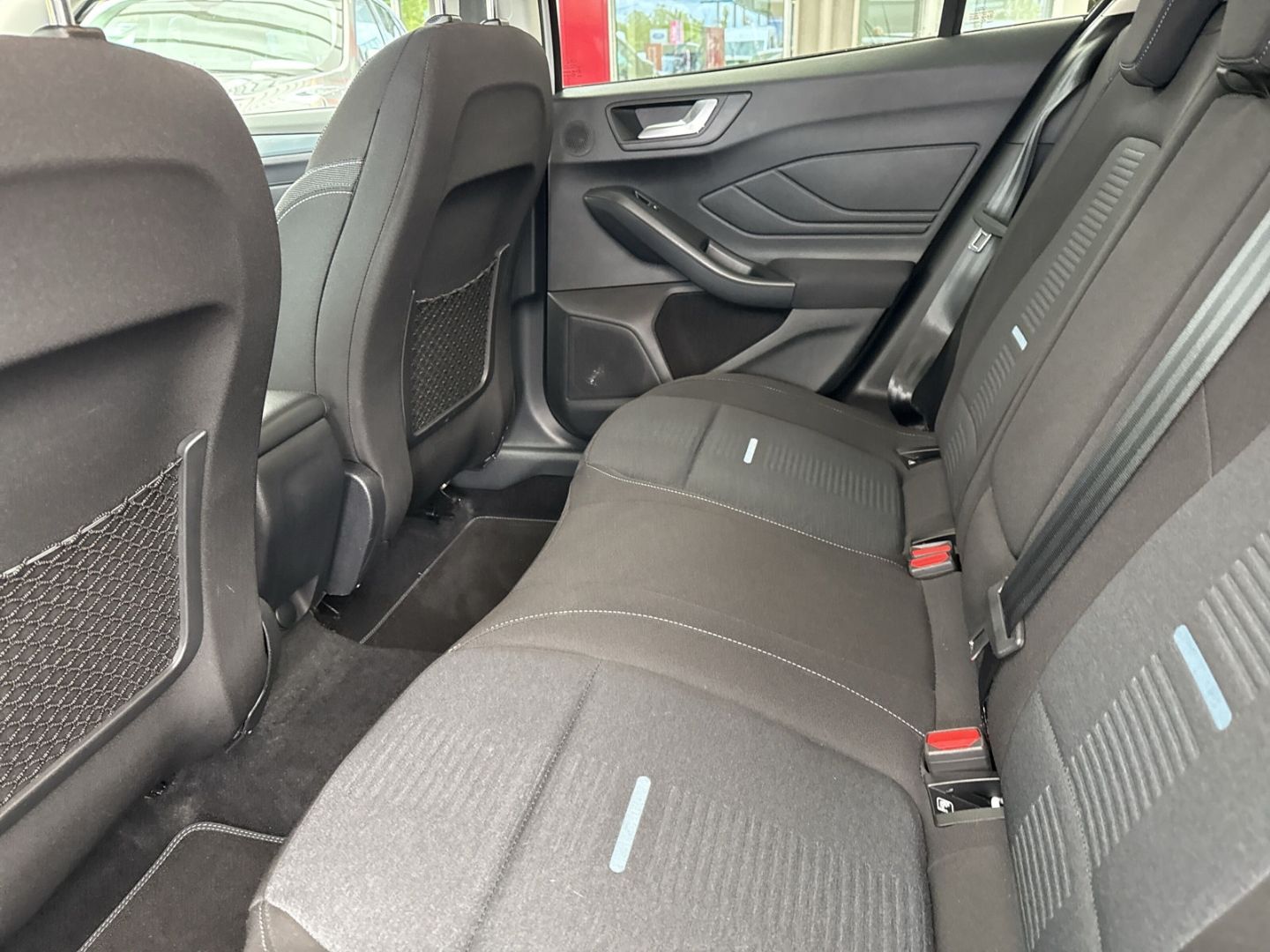 Fahrzeugabbildung Ford Focus Turnier Active X B&O Kamera Winterpaket