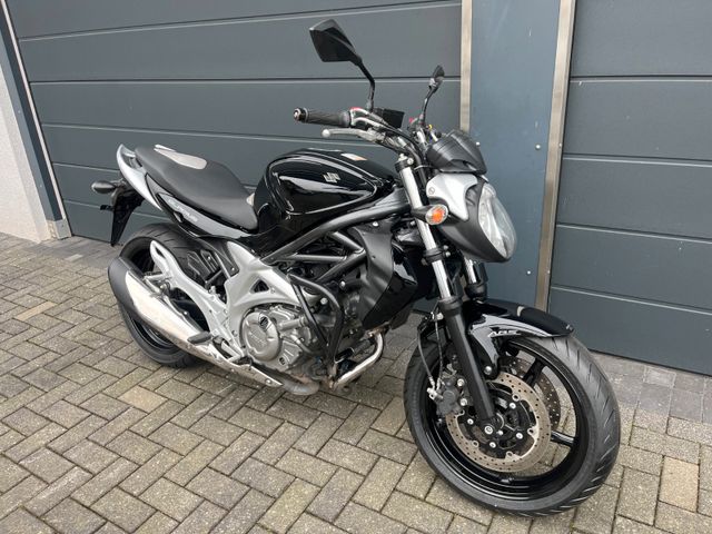 Suzuki SFV 650 ABS Gladius inkl.35KW A2