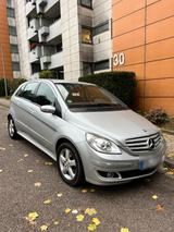 Mercedes-Benz Mercedes Benz B200 - Mercedes-Benz B 200 in Saarbrücken