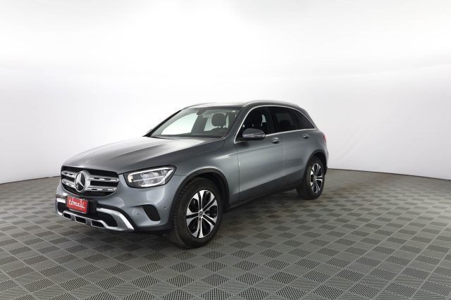 Mercedes-Benz MERCEDES-BENZ CLA sse GLC GLC 200 d 4MATIC BUSIN