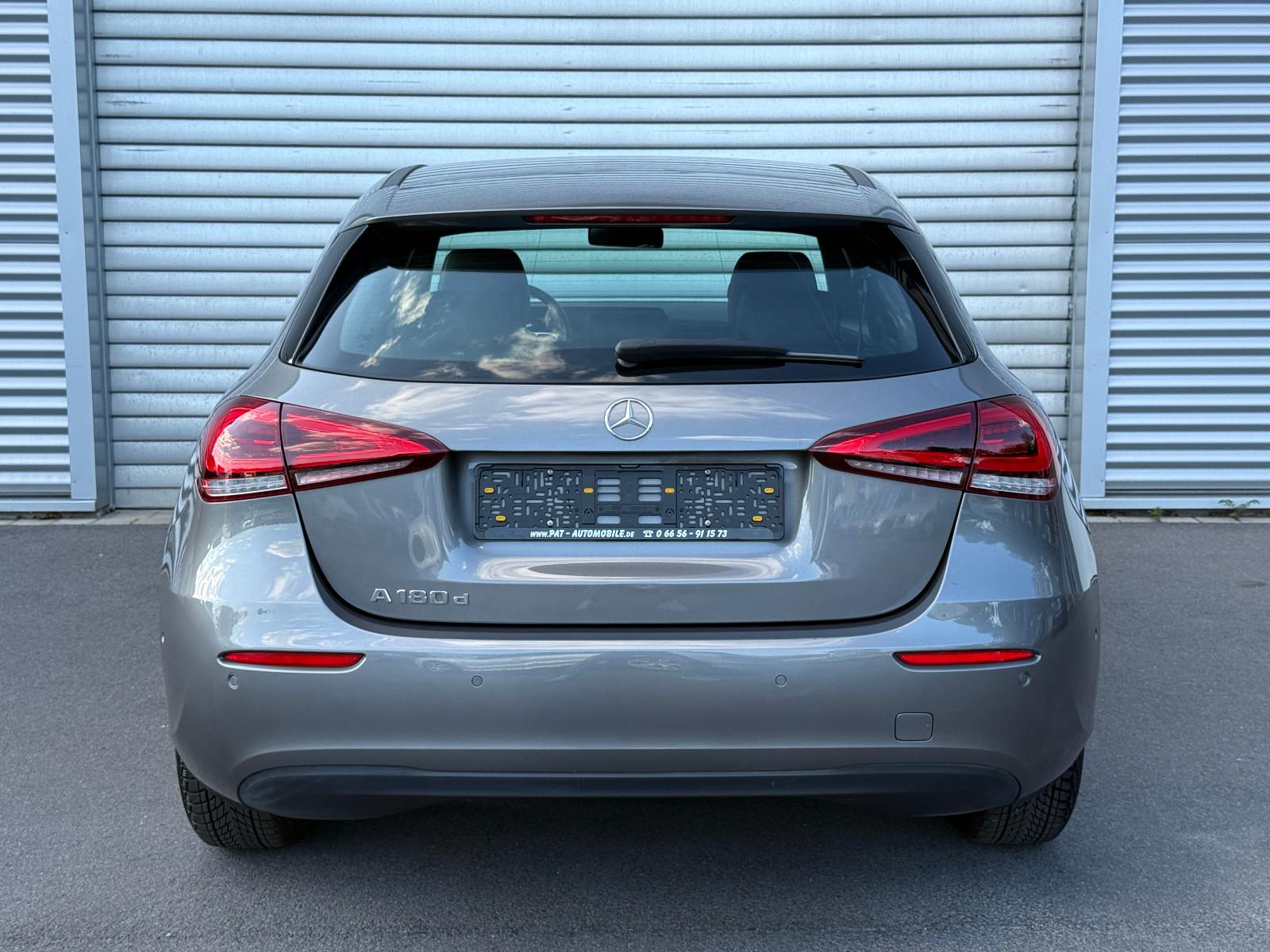 Mercedes-Benz A-Class d Advanced Aut LED SHZ Navi Kamera T-Leder, миниатюра 6