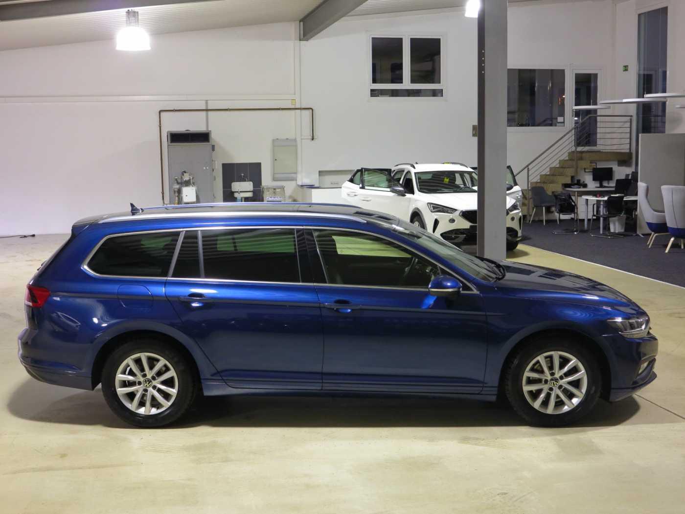 Volkswagen Passat Variant 2.0 TDI SCR DSG7 Business Navi