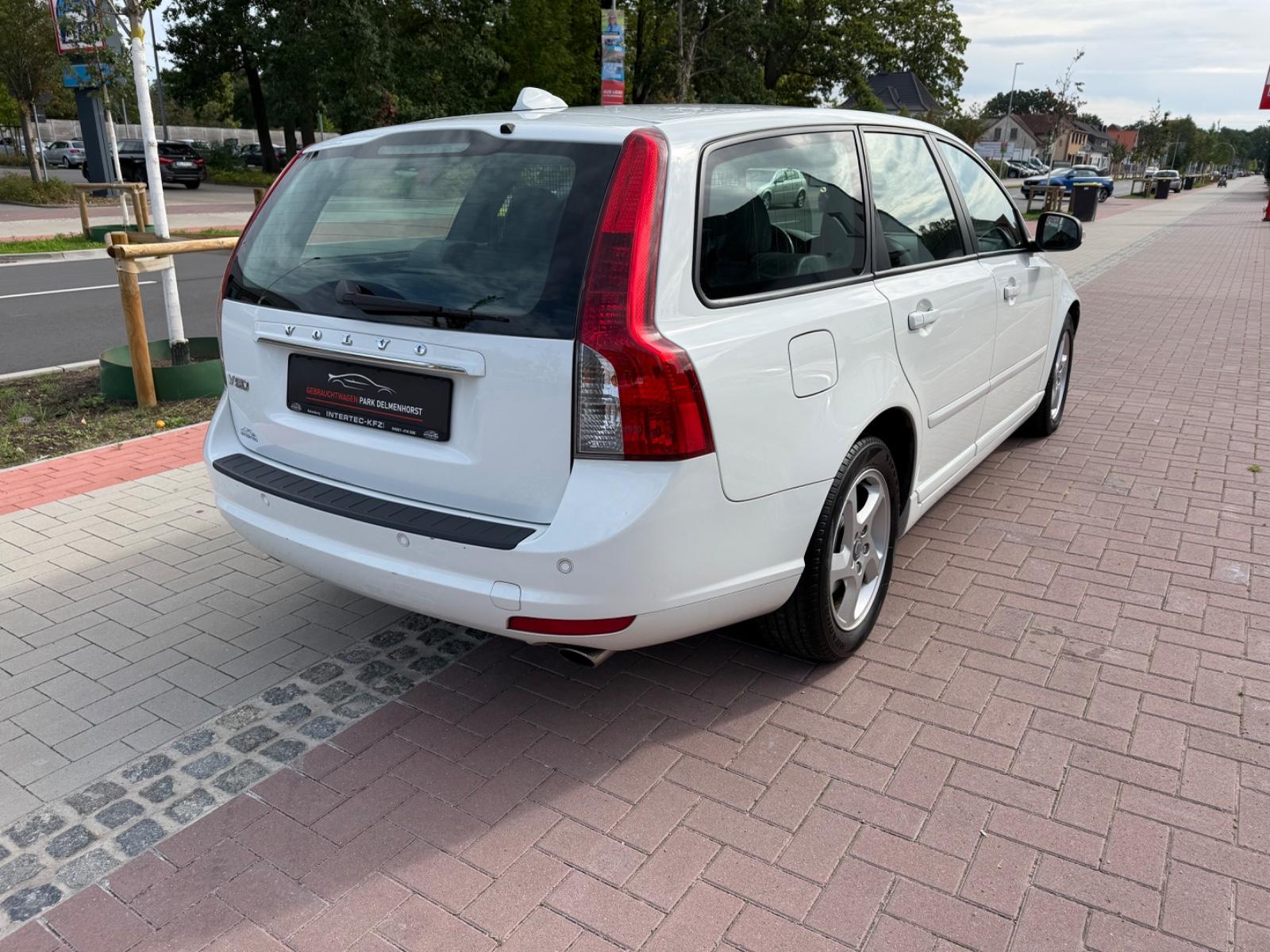 Volvo V50 Kombi D3 Business Pro Edition Automatik