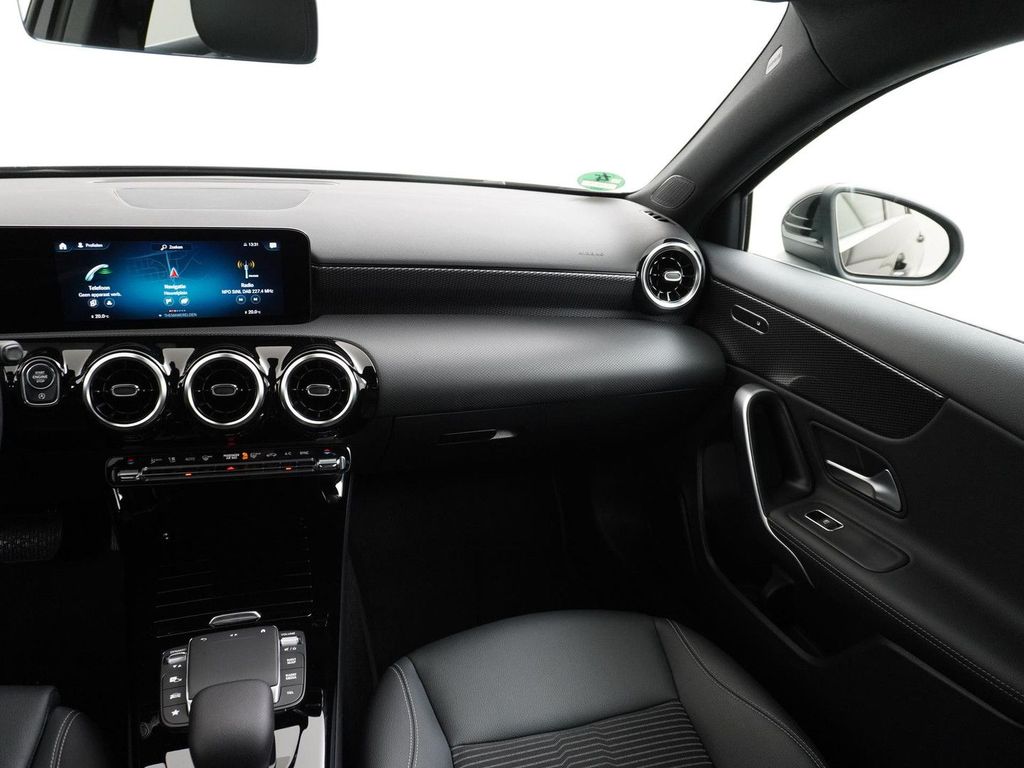 Mercedes-Benz A 180 Limousine Luxury Line | Achteruitrij kamer