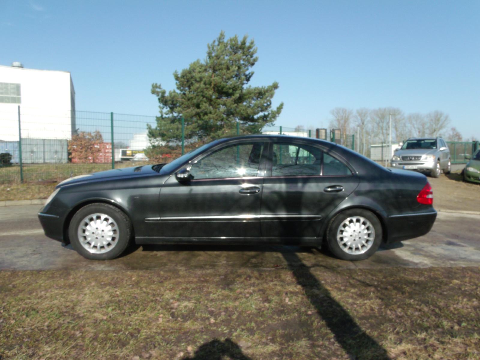 Mercedes-Benz E 320 ELEGANCE