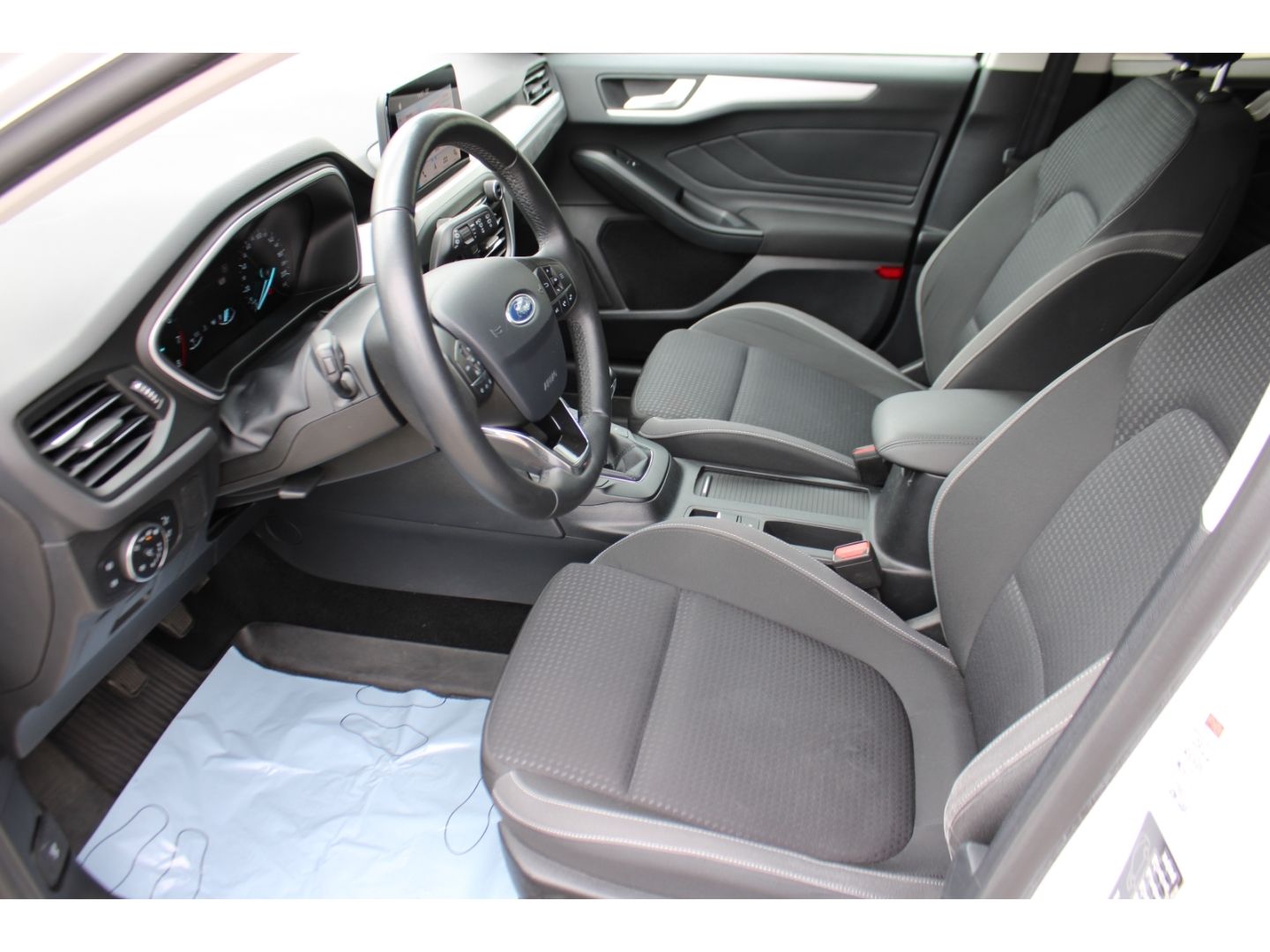 FORD Focus Turnier Cool&Connect 1.0 EcoBoost Navi AHK - Image 7
