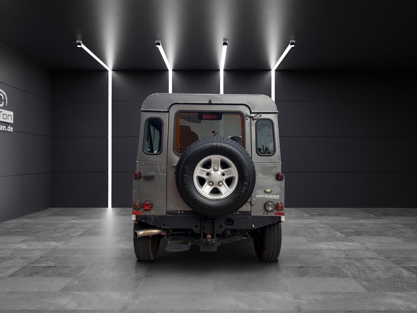 Fahrzeugabbildung Land Rover Defender 90 SE Station Wagon Seilwinde Klima