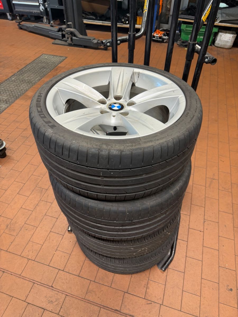 Fahrzeugabbildung BMW 320 3 Cabrio 320i