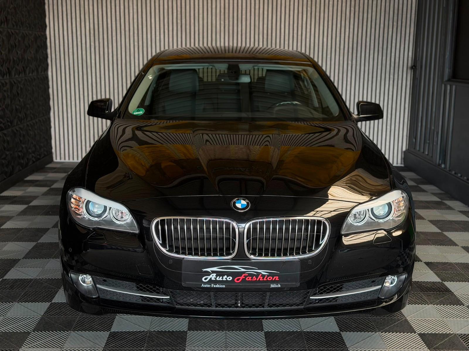 BMW 523i 204 ch 6 cylindres • Boîte auto • 70 000 km • Cuir Dakota • GPS • Radars AV/AR