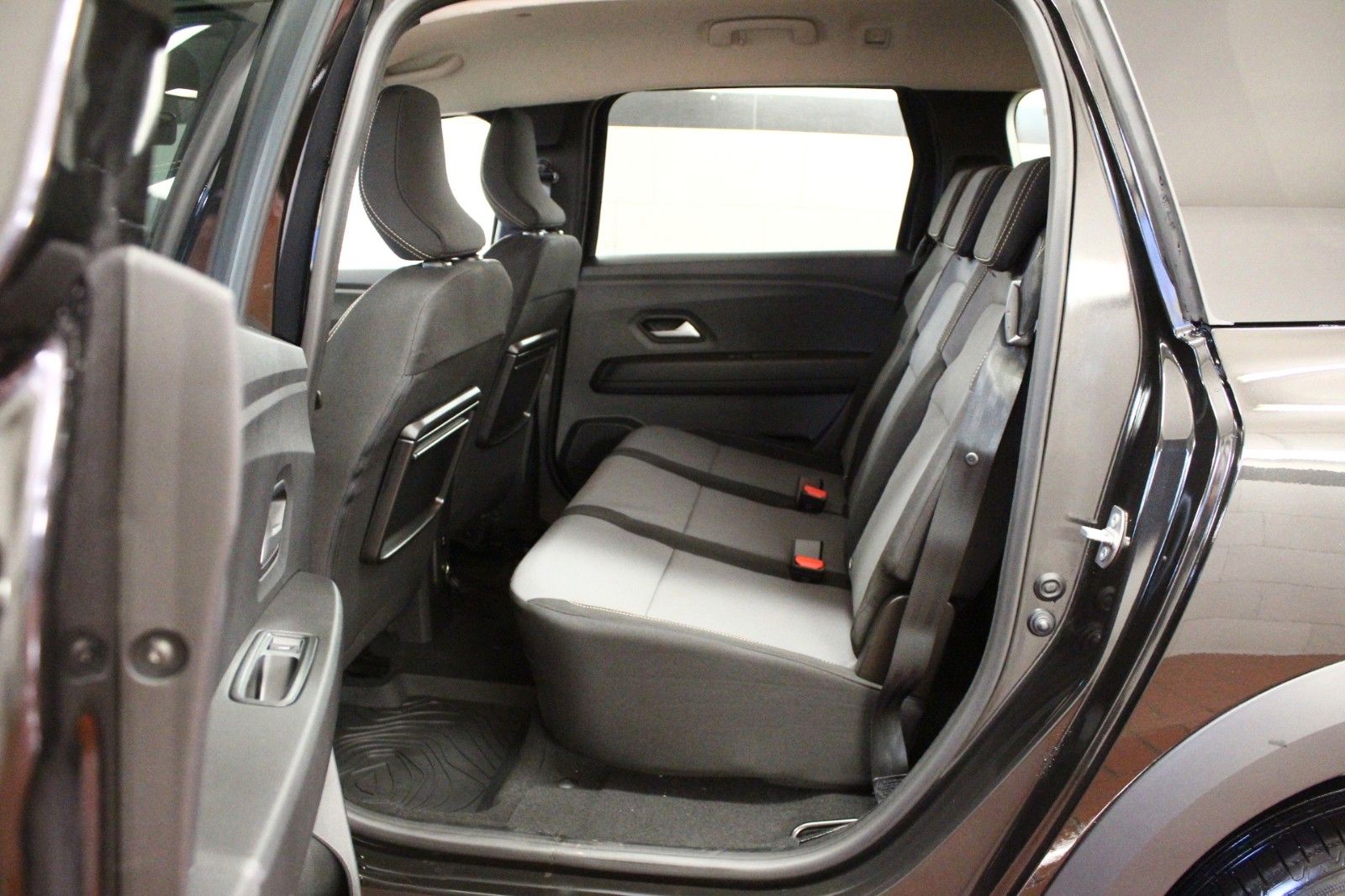 Fahrzeugabbildung Dacia Jogger Eco-G 100 Extreme+ 5-Sitzer *15240*