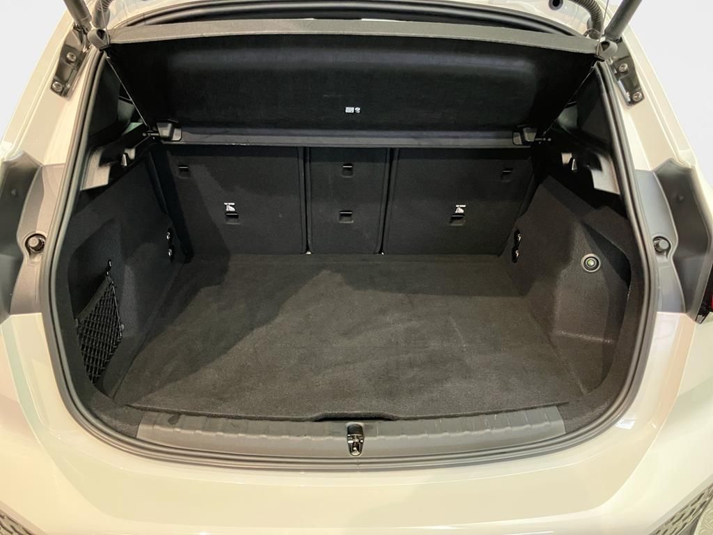 BMW 223 Active Tourer - Bild 18