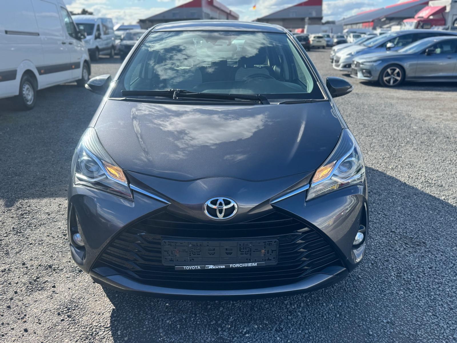 Toyota Yaris Comfort 1.5 / Euro 6 / NAVI / Multi.