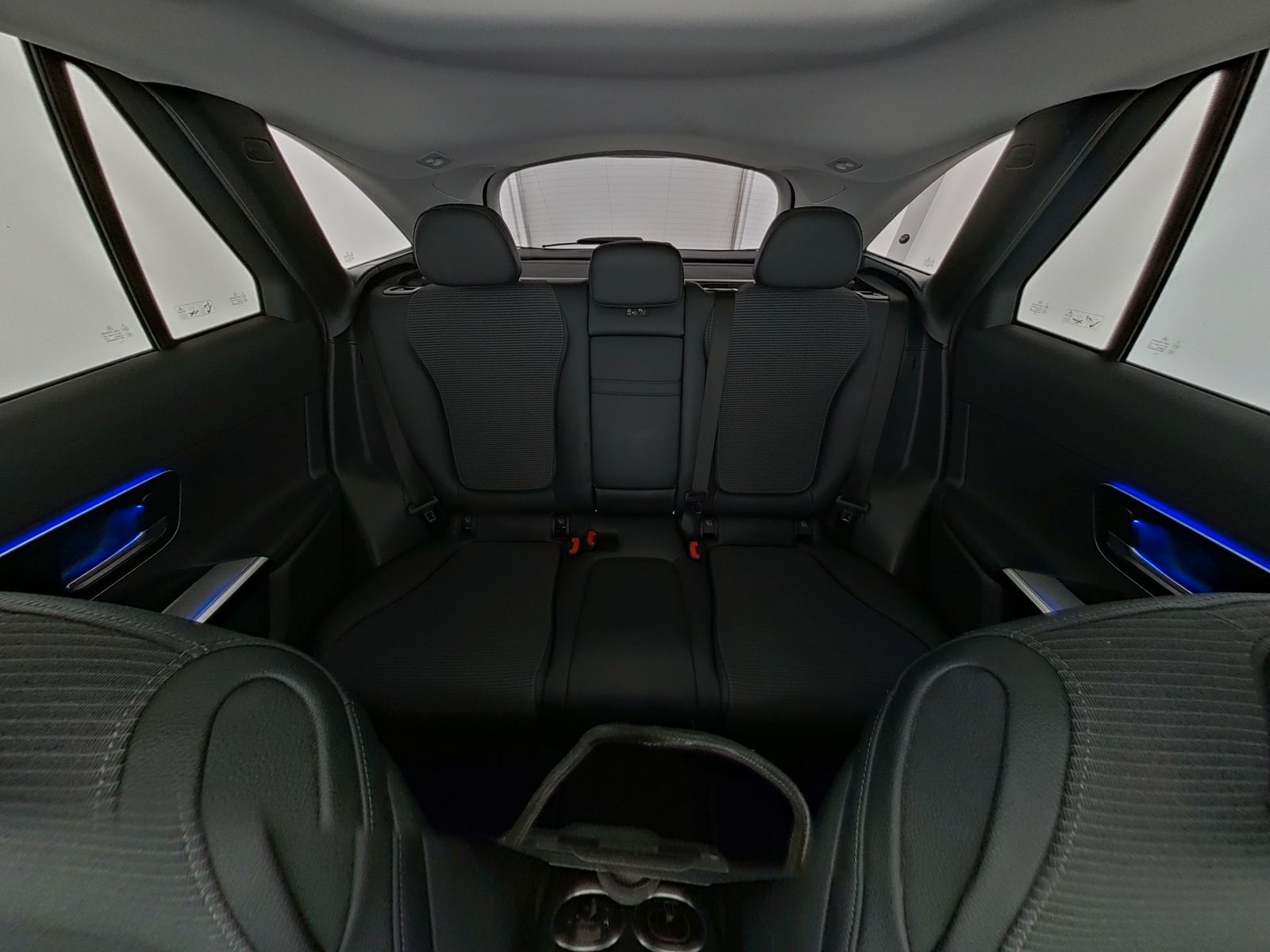 Mercedes-Benz GLC 300 e 4Matic Avantgarde LED Kamera ACC Pano foto 17