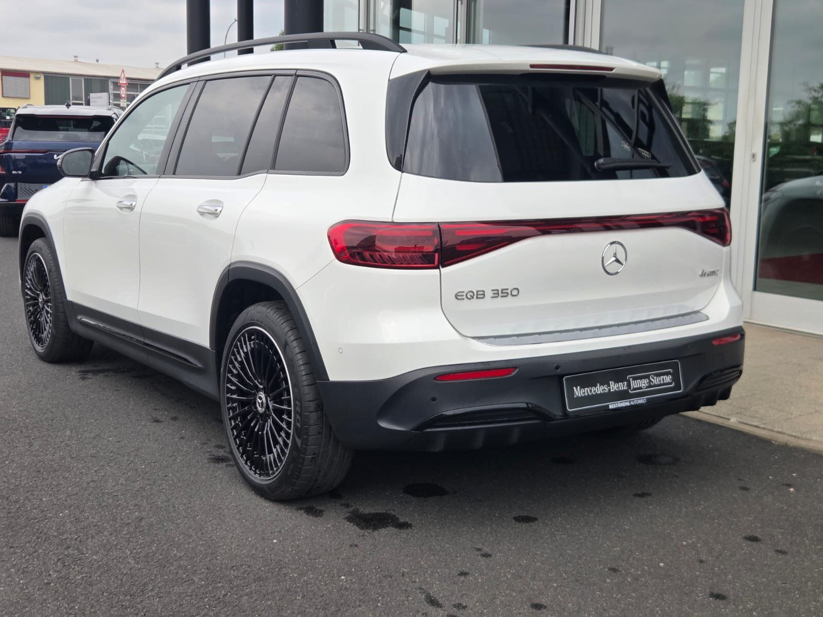 Mercedes-Benz EQB 350 4MATIC AMG 20 AHK 360° MEMORY KEYLESS-G foto 5
