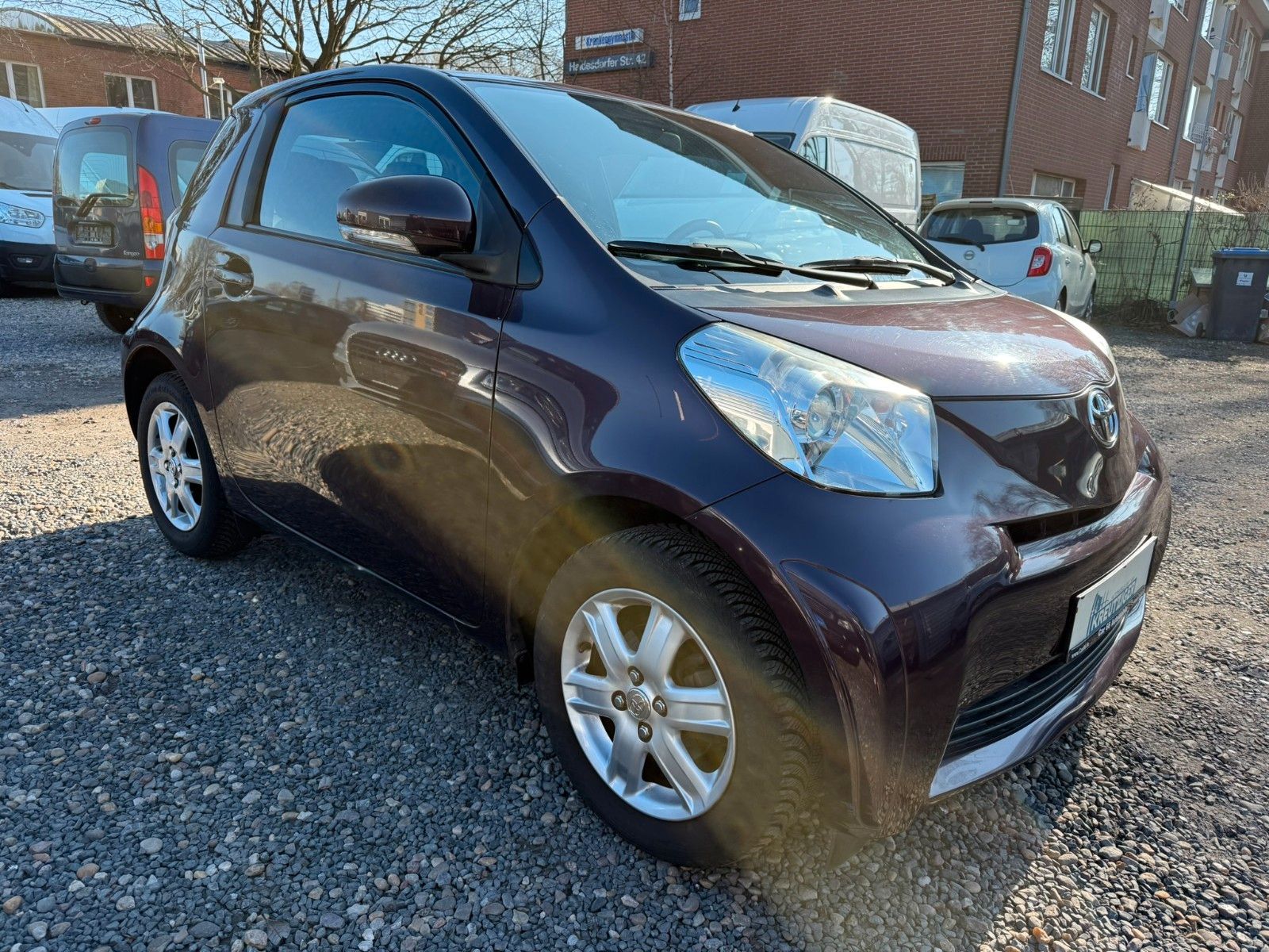 Fahrzeugabbildung Toyota IQ 1,0