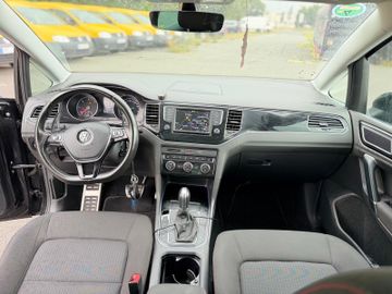 Volkswagen Golf - 10