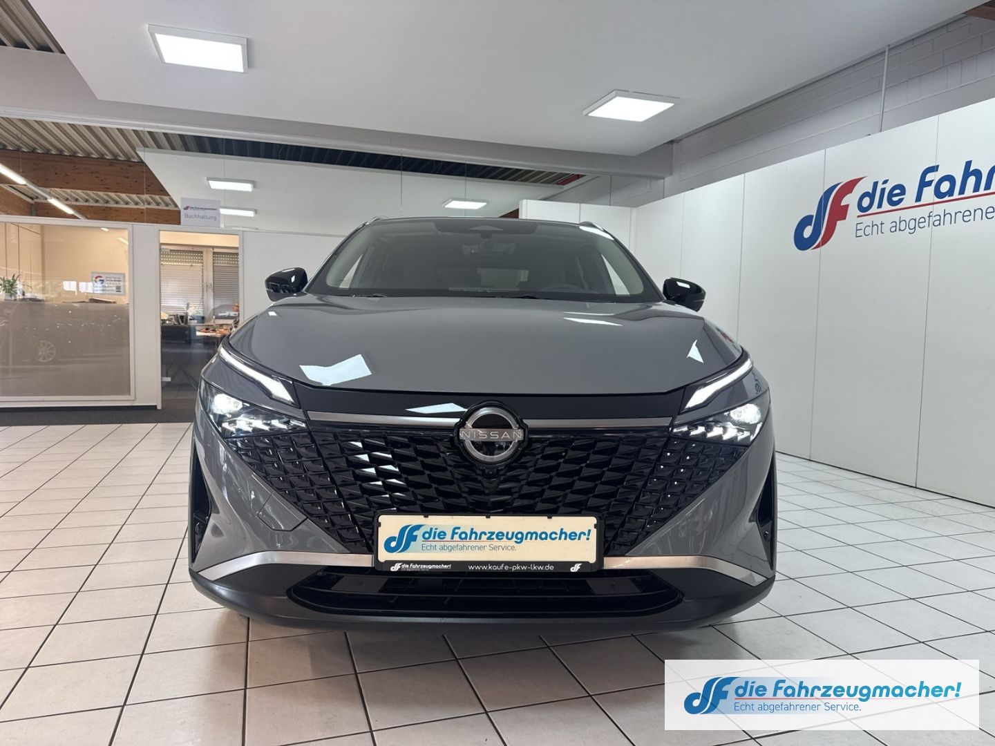 Fahrzeugabbildung Nissan Qashqai N-Connecta Navi 360 Kamera LED Apple Car
