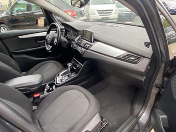 BMW 218 - 11