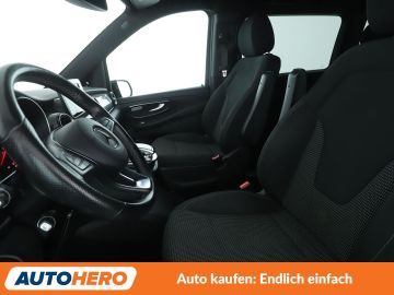 Mercedes V 220 - 10