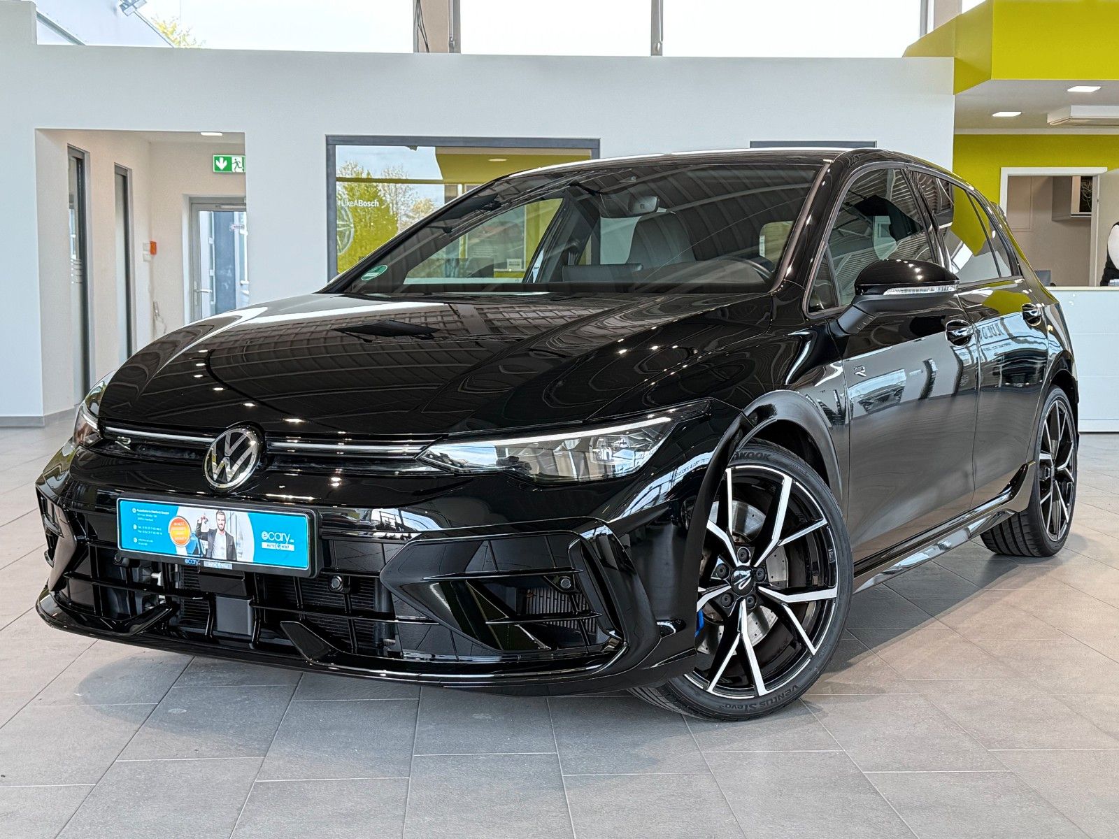 Volkswagen Golf VIII Lim. 2.0 TSI R Akrapovic Ambiente foto 1