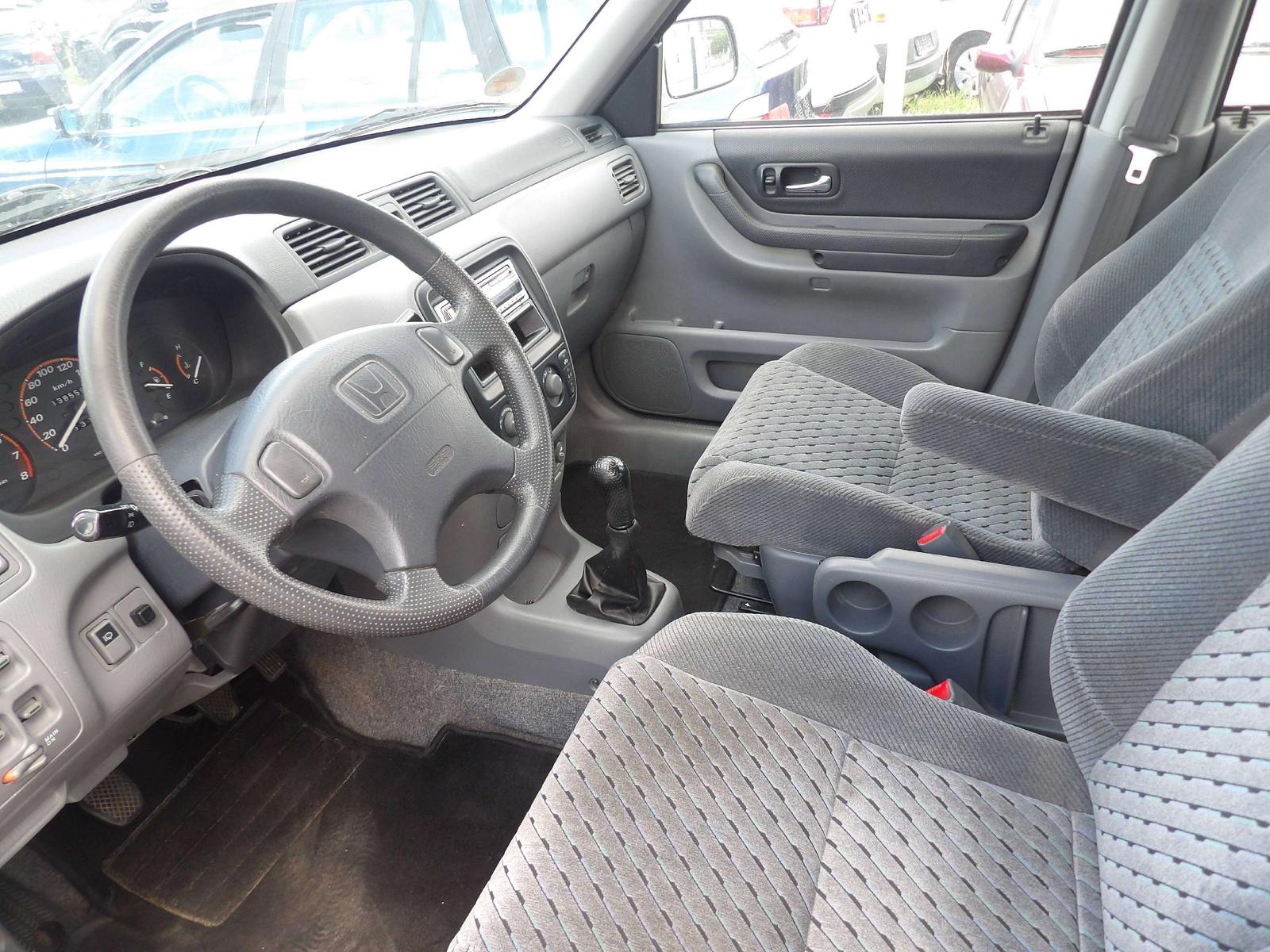 HONDA CR-V 2.0i 147ch 4x4 - CLIMATISATION - ATTELAGE - JANTES ALLIAGE