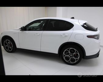 Alfa-Romeo Stelvio - 6