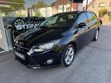 Ford Focus Turnier Champions Edition * NAVI * PDC * - Ford Focus: Schwarz, Edition