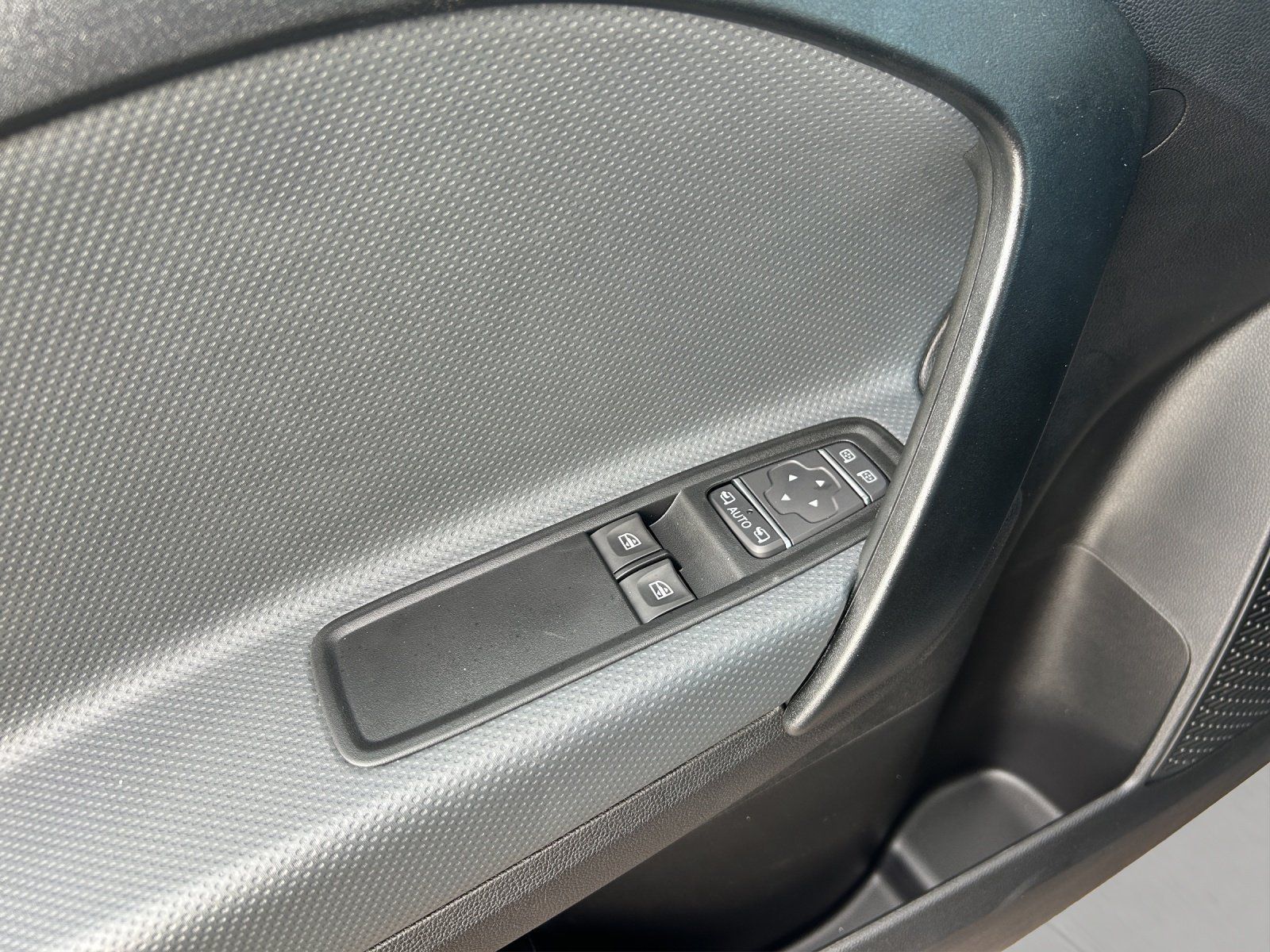 Fahrzeugabbildung Mercedes-Benz Citan 112 CDI Standard Pro Klima Navi LED