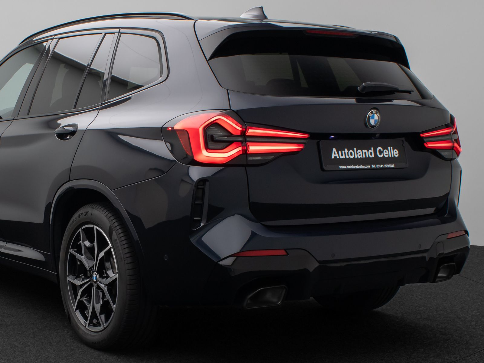 Fahrzeugabbildung BMW X3 xD20d M Sport Kamera HUD DAB HiFi Komfort 19"