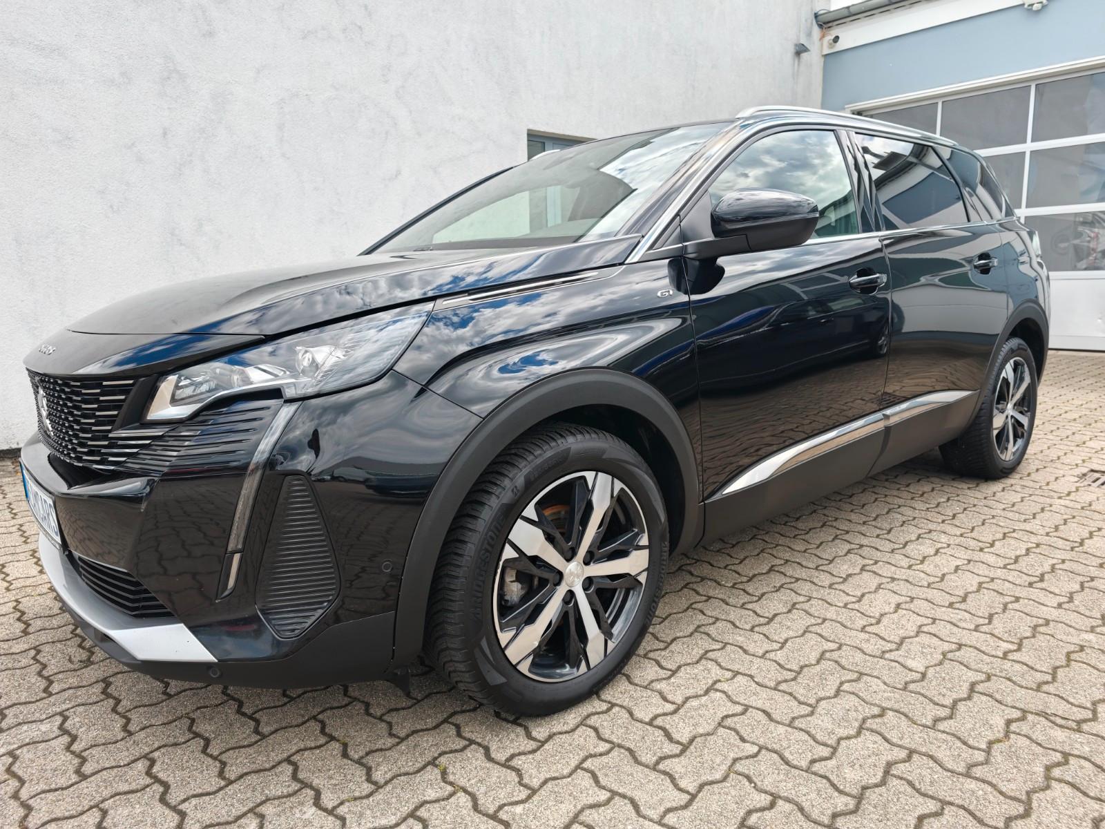 Peugeot 5008 GT Alcantara Panorama Massage AHK Kamera