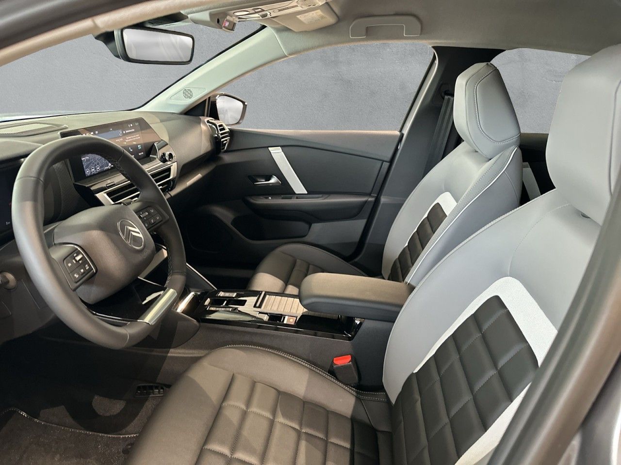 Fahrzeugabbildung Citroën C4 X Hybrid 145 Doppelkupplung 6-Gang MAX