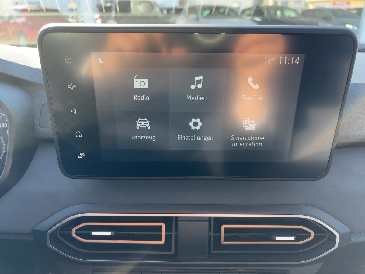 Fahrzeugabbildung Dacia Sandero Stepway Extreme TCe110 Cityp. + SHZ