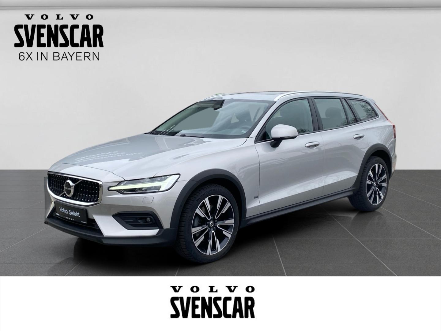 Volvo V60 Cross Country Cross Country Plus B4 AWD Pano