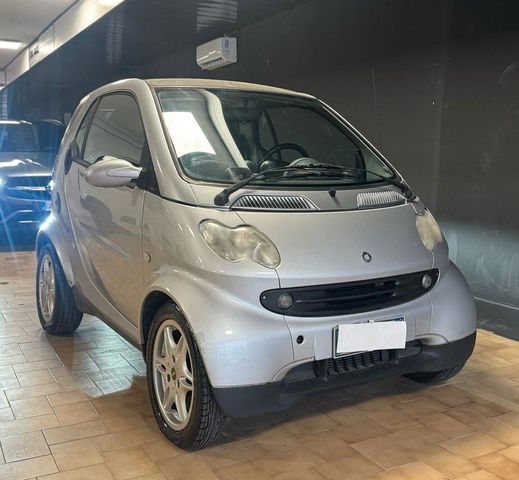 Smart ForTwo 700 coupé grandstyle (45 kW)