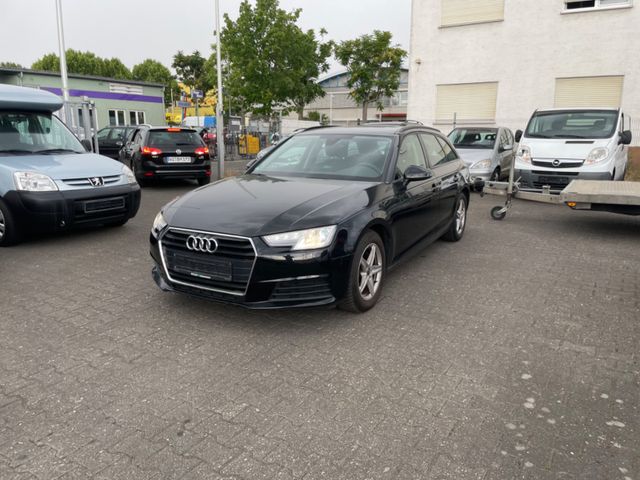 Audi A4 Avant Ultra*Navi*Bi-Xenon*Sport-Fahrwerk*PDC*