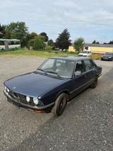 BMW 518i E28 - BMW 518 mit Benzin-Antrieb