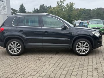Volkswagen Tiguan - 4