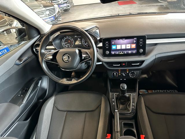 Skoda Fabia Tour *1. Hand*Klima*MirrorLink*LED*PDC*