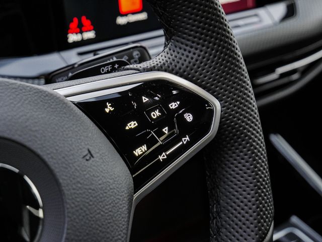 Golf VIII 2.0 TDI R-Line SHZ MATRIX-LED NAVI ACC