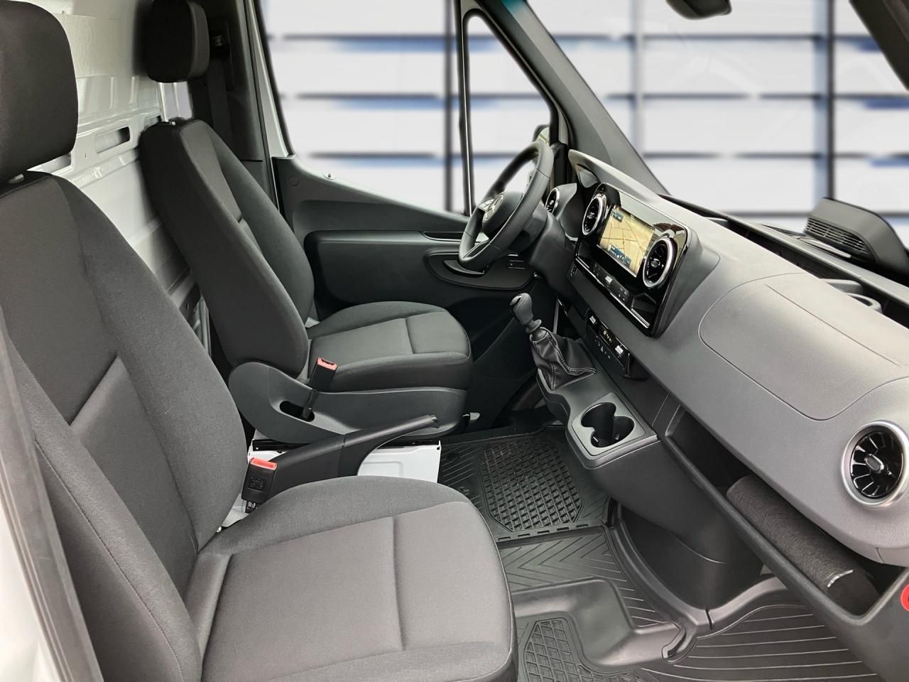 Fahrzeugabbildung Mercedes-Benz Sprinter 315 CDI Pritsche Klima Navi Kamera