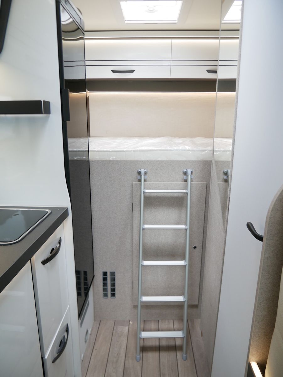 Fahrzeugabbildung Forster T FT599HB 10380,- EUR Sondernachlass