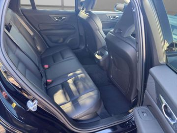 Volvo V60 Plus Dark B4 Deal Attack bis 30.10.2026