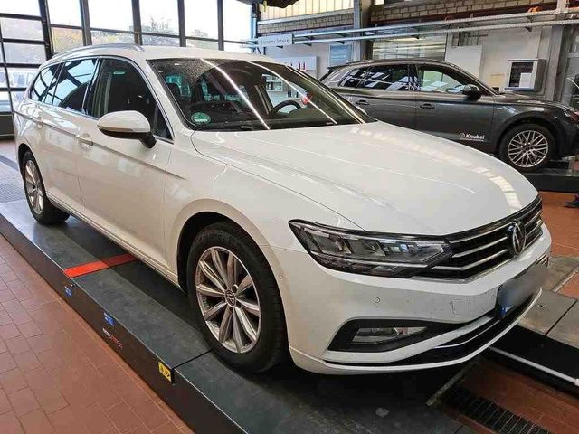 Volkswagen Passat Variant 1.5 TSI *BUSINESS*LED*AHK*KESSY*