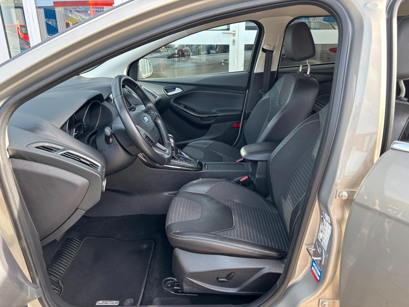 Ford Focus Turnier Titanium* Navigation *Automatik