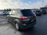 Ford Grand C-Max Titanium 2.0 TDCi Automatic - Ford Grand C-Max Titanium mit Diesel-Antrieb