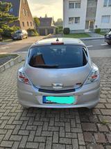 Opel Corsa D 1.6 Turbo GSi 150 PS - Opel Corsa Gsi mit Benzin-Antrieb