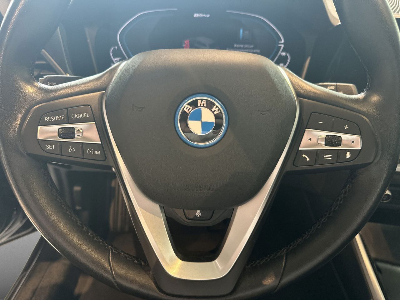 BMW 320e Tour Sport Line LiveProf LED Tempo SHZ PDC foto 18