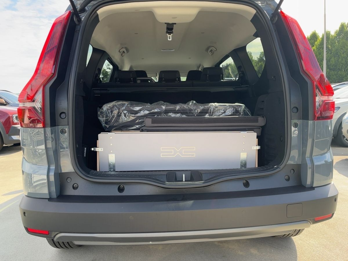 Fahrzeugabbildung Dacia Jogger Expression HYBRID 140 SHZ Kamera