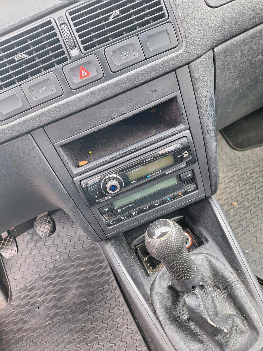 Volkswagen  2004 — photo 10